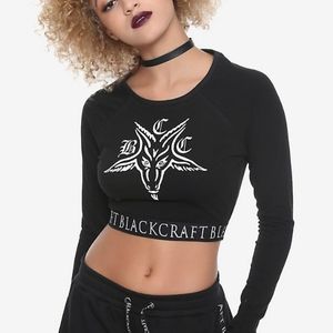 Blackcraft long sleeve crop top